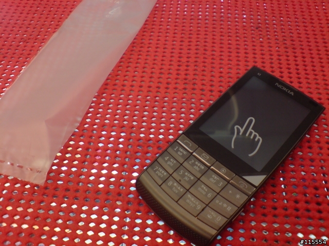[開箱]輕薄觸控音樂"有型,超滑手"機 NOKIA X3-02(圖多)
