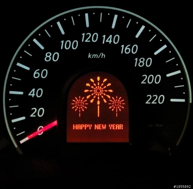 今天我車竟然跟我...