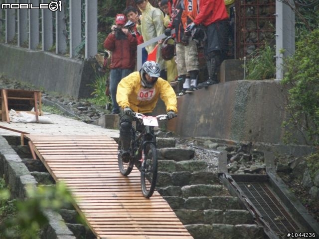 2011/01/08 Specialized 黃金小鎮精英下坡賽 照片