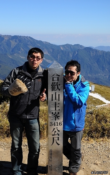 合歡山爆走兄弟在600km的旅程裡油0感動無價