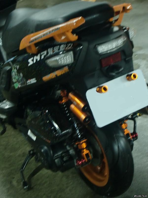 冷到爆 還是澆不熄的X HOT 10度洗車(危險動作 勿學)
