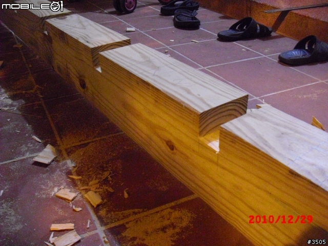 陽台南方松棚架DIY! (2/15 追加桌子跟燈具)