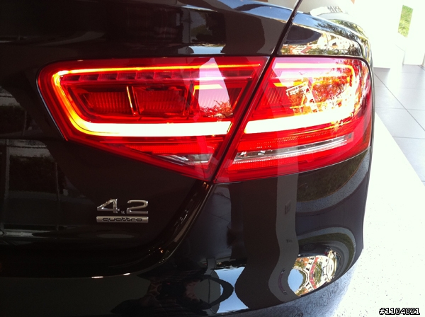 AUDI A8賞車分享圖