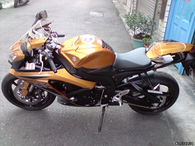 開箱 圓夢的阿魯 GSX-R750 2010