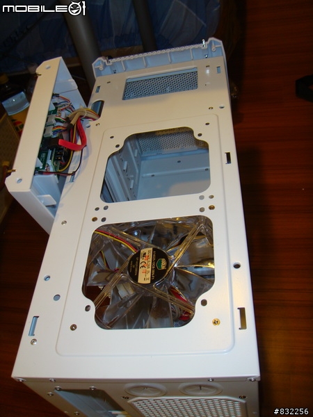 [外行人開箱]-Cooler Master 690 II Advanced WHITE(圖很多)