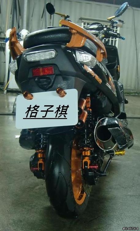冷到爆 還是澆不熄的X HOT 10度洗車(危險動作 勿學)