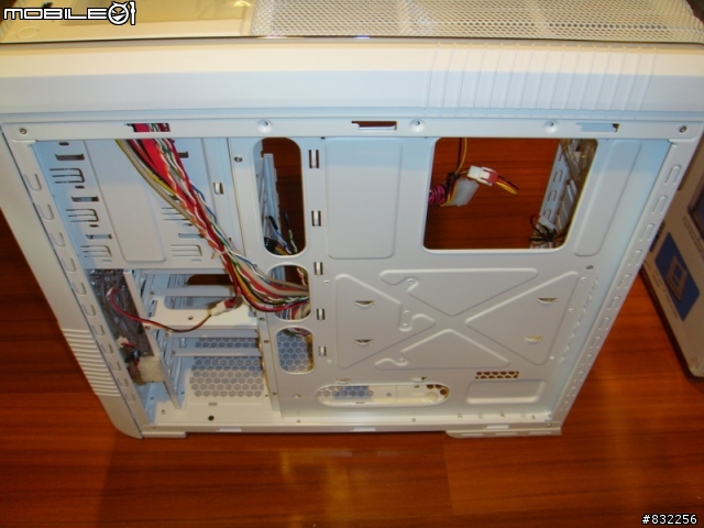 [外行人開箱]-Cooler Master 690 II Advanced WHITE(圖很多)