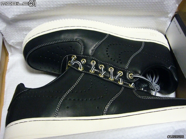 (開箱文)NIKE Air Force 1(有金牌的喔)