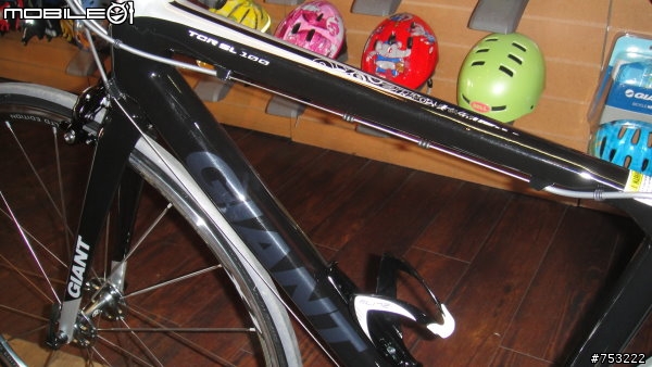 【箱子遺失的開箱】 Giant TCR SL 100