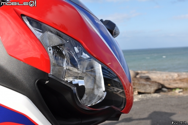 [低調的華麗] (照片更新)HONDA CBR1000RR HRC彩繪版