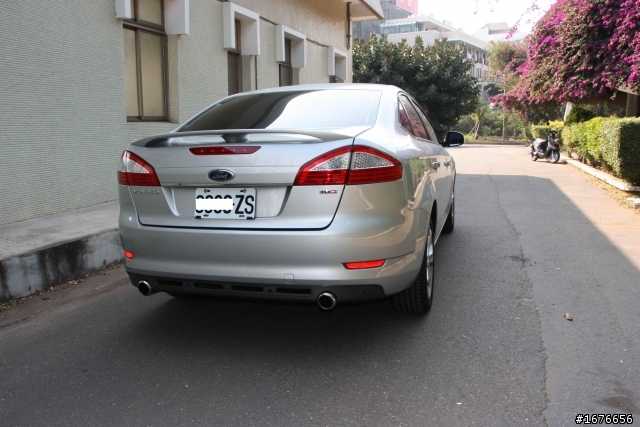[不專業開箱文] 銀莽 Mondeo 2.0 TDCI 亂亂拍.....  (2012/05/02 柴莽登出 )