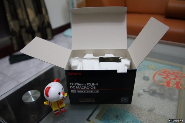 [開箱]SIGMA 17-70MM F2.8-4 DC MACRO OS!!