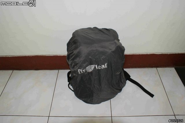 專業的攝影包但是不專業的開箱分享 ......飛葉雙肩攝影包