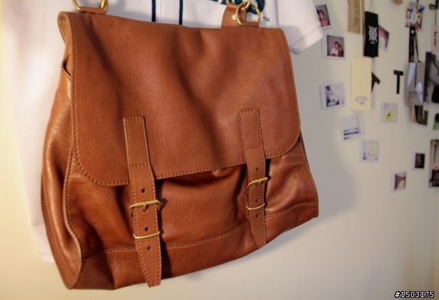 分享: YSL Montmartre messenger