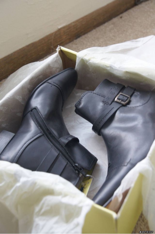 [開箱] ASOS & London Fly 好鞋兩雙 (含實穿圖)