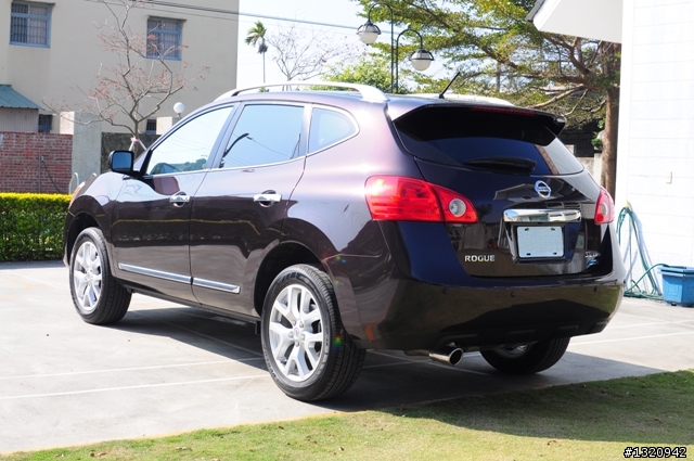 [開關箱分享] NISSAN ROGUE SL 旗艦 黑鑽紫 [圖多]