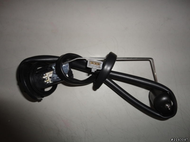 金牌125更換汽油浮筒(有圖)