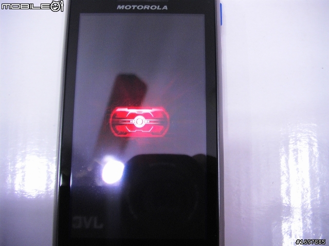 (2011/1/11更新手機畫面)一波好幾折的 Motorola Milestone 2 Global 開箱文，圖多，慎入