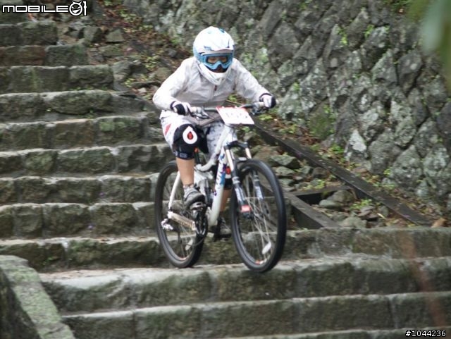 2011/01/08 Specialized 黃金小鎮精英下坡賽 照片