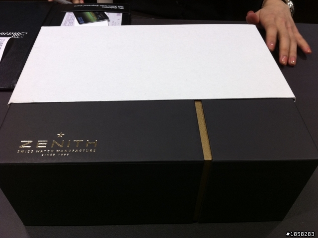 Zenith 開箱照~~