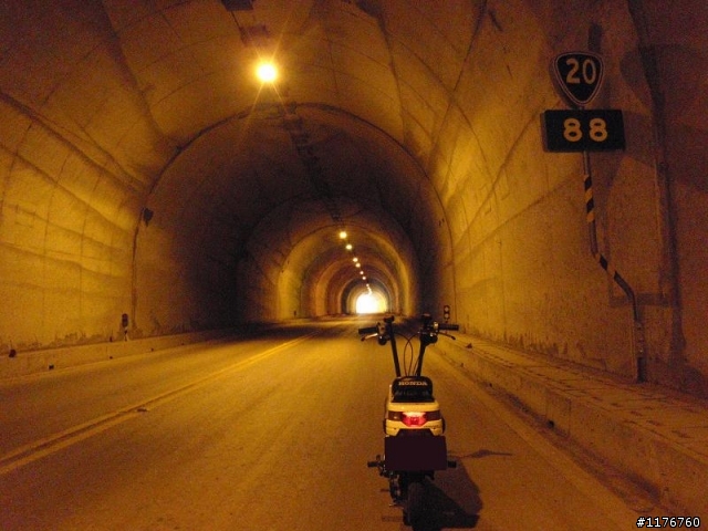 騎著 HONDA MOTOCOMPO 征服埡口 南橫之旅 ! ( 西部 )