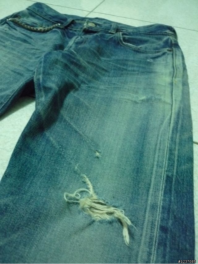Hysteric Glamour 仿舊刷色破壞牛仔褲