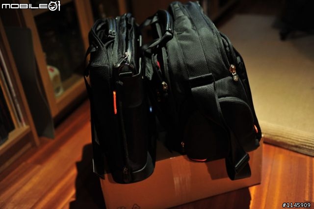 [宅男救星] Booq Cobra Brief L 電腦包