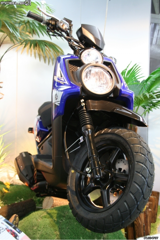 人生第一台機車~RSZERO 興奮開箱囉!!
