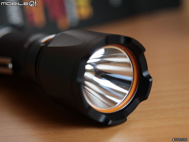 Fenix TK15開箱 同場加映Truvii手電筒光罩