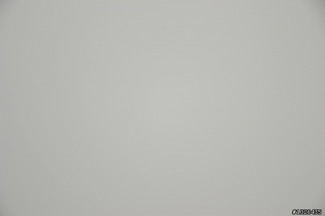 17-70 OS 暗角？