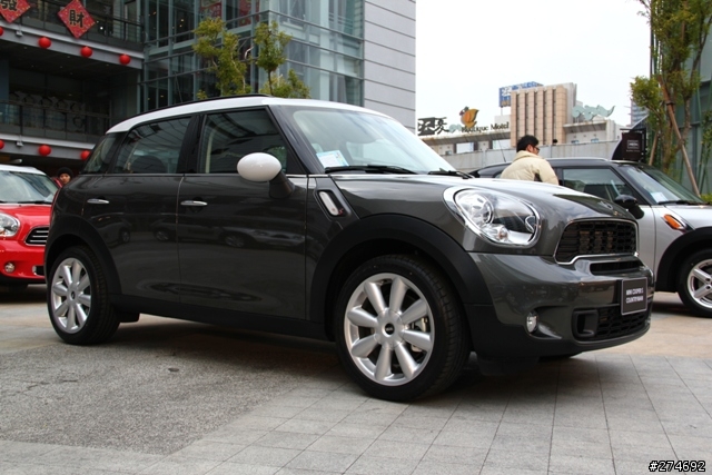 MINI COUNTRYMAN來了!!