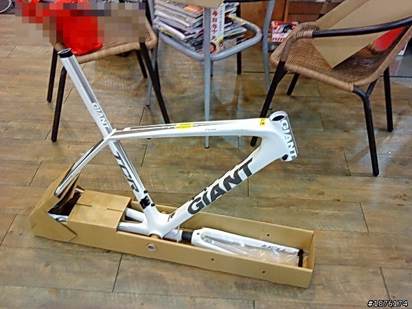 ╰⊙╯2011年 GIANT TCR ADV SL I-KIT 開箱文