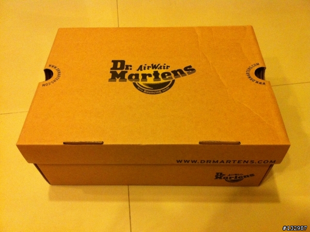 也來分享一下一雙Dr. Martens Chris