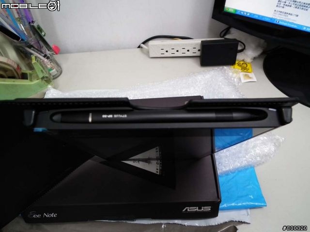 [開箱] 真的只是個筆記本 - ASUS Eee Note EA800 單純開箱分享