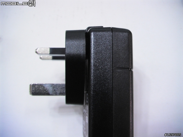 (2011/1/11更新手機畫面)一波好幾折的 Motorola Milestone 2 Global 開箱文，圖多，慎入