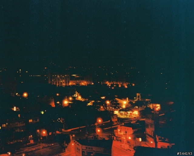 [開箱+試拍]Lomography ISO 50-200底片 (LOMO底片MAMIYA C3, 柯達SIX-20, 海鷗實拍)