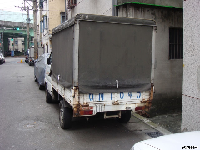 忍無可忍的廢棄車