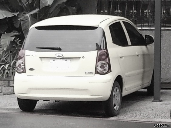今天看到一台少見的 picanto (euro star)