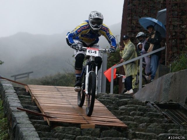 2011/01/08 Specialized 黃金小鎮精英下坡賽 照片