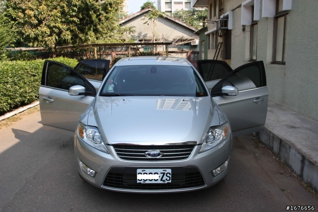 [不專業開箱文] 銀莽 Mondeo 2.0 TDCI 亂亂拍.....  (2012/05/02 柴莽登出 )