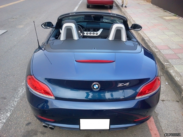 新手報到~兼 Z4 23i 不專業開箱文