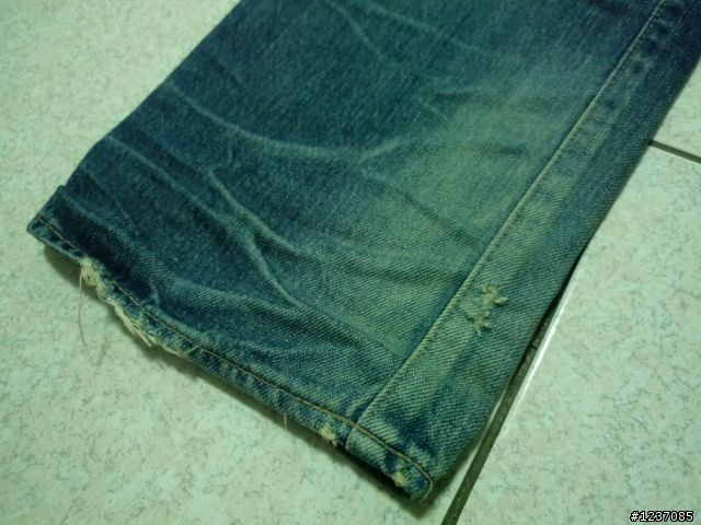 Hysteric Glamour 仿舊刷色破壞牛仔褲