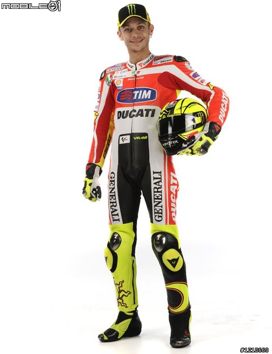 羅西 2011 年 ducati dainese 最新配色 定裝