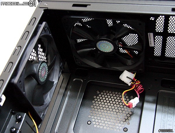 分享技嘉P67A-UD4＋i5-2500K的家CM 690II Advanced