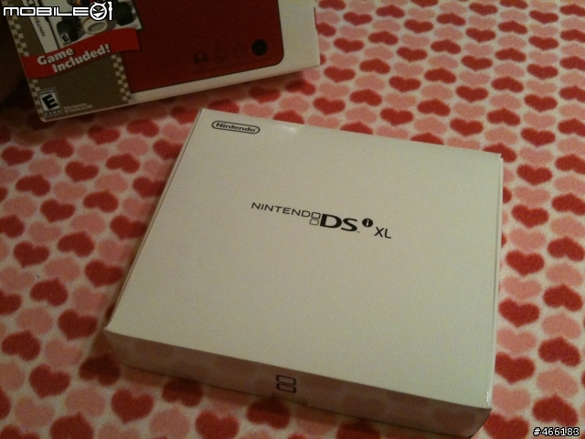 [開箱] 美規DSi XL 超級瑪利歐25週年紀念版 + DS遊戲: 植物打殭屍