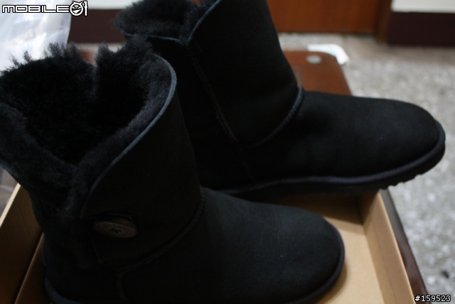 [敗家之路不能行-PART1]女王的UGG 單扣雪靴+番外篇RED WING 1907