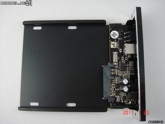萌科技USB3.0 3.5吋外接盒TIP-375U3-BK 高質感LED即時顯示傳輸速度 開箱不專業測試~