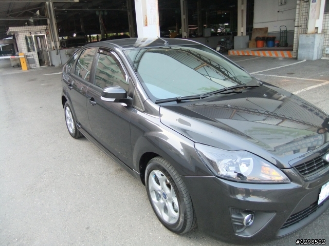 -開箱文- 1/24交車 就換新鞋和襪子了! FOCUS TDCI