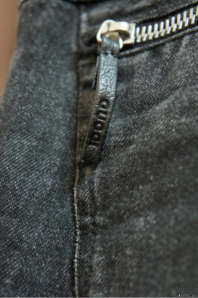 [開箱]Gucci skinny牛仔褲