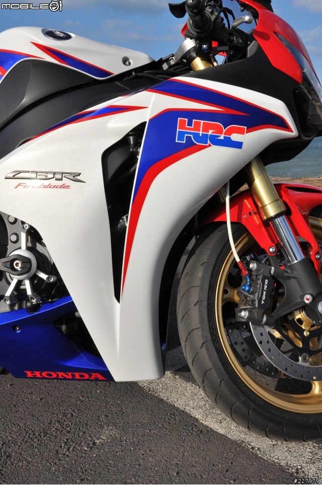 [低調的華麗] (照片更新)HONDA CBR1000RR HRC彩繪版